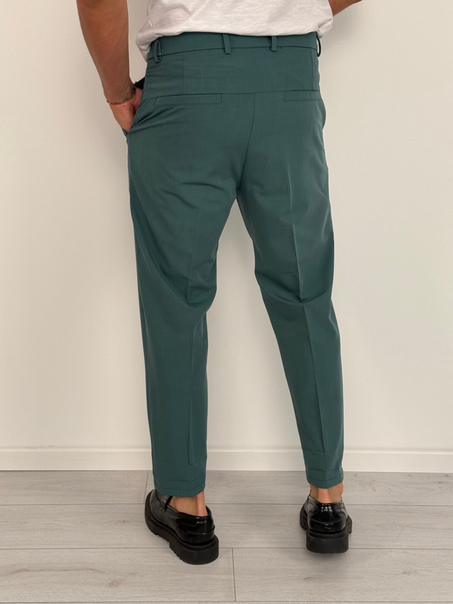 PANTALONE MOD CAPRI PREMIUM (TASCHE DIETRO)