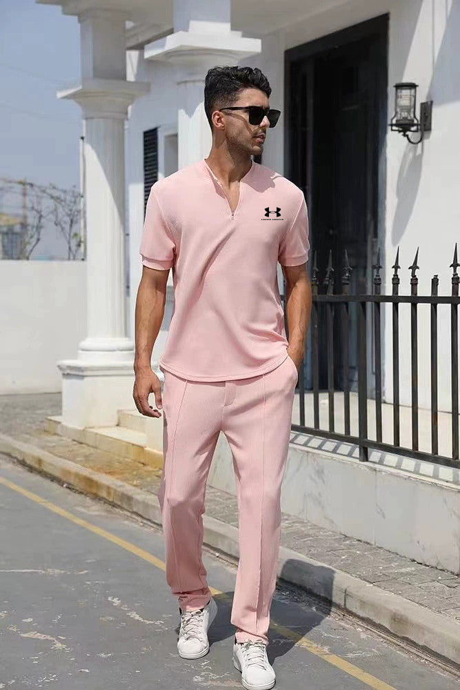 The new men's trend goes with a casual and stylish tracksuit