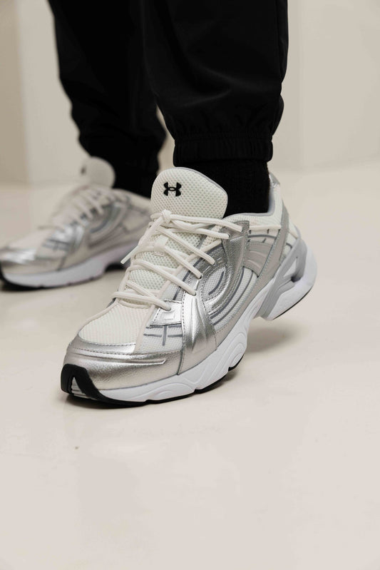 Sola Chic Sneakers